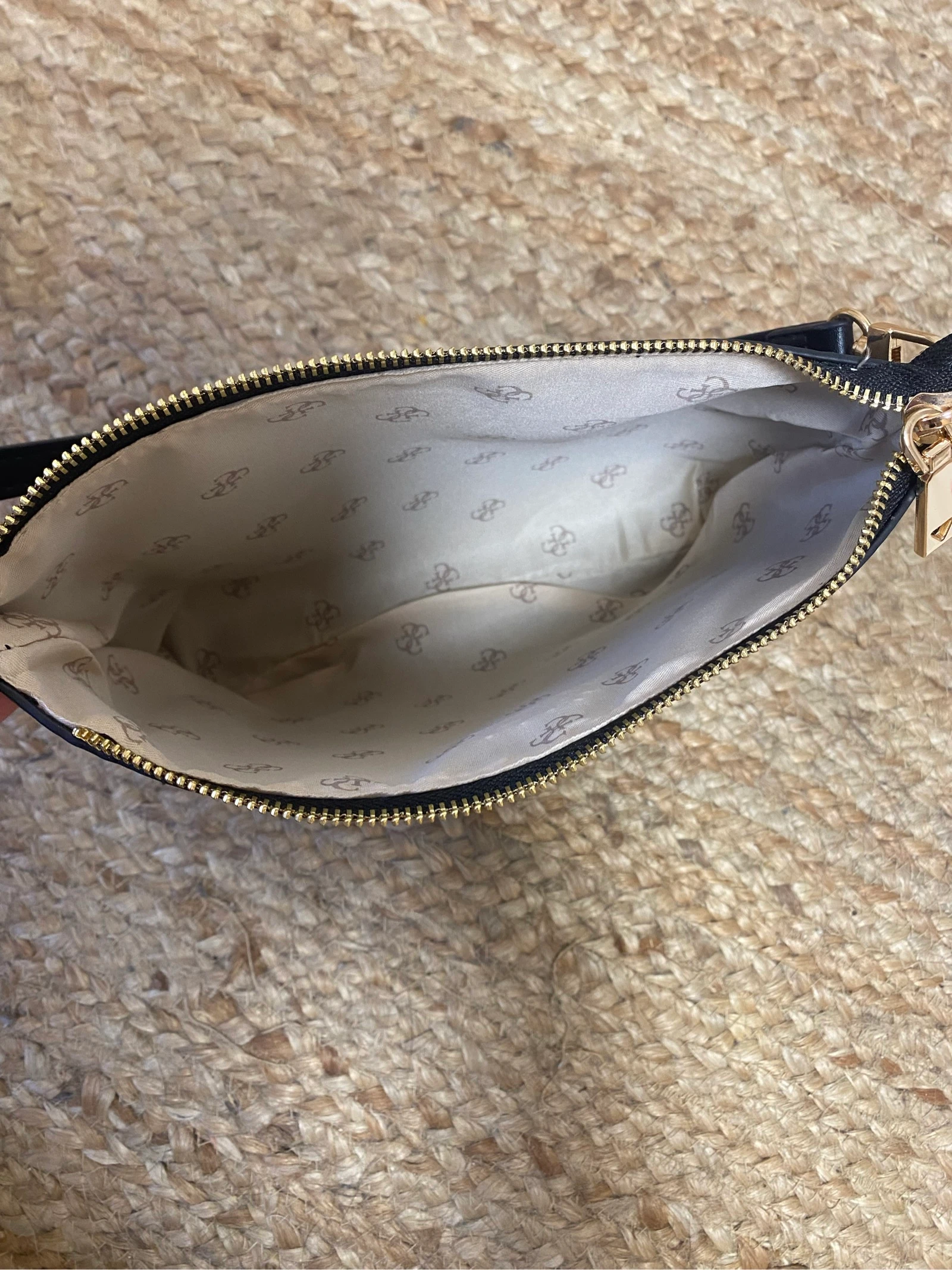 Guess-tas – photo 6